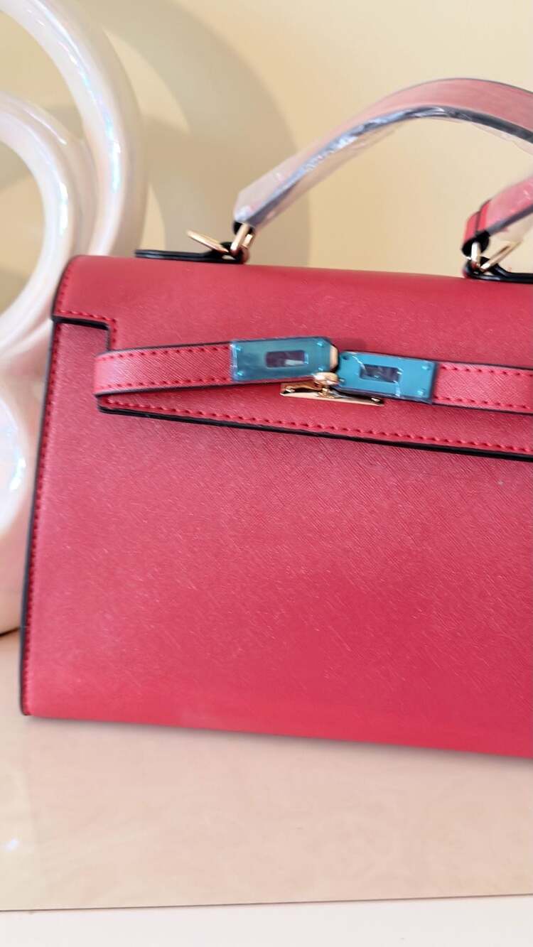 Francesca's Kristen Mini Turnlock Satchel in Red